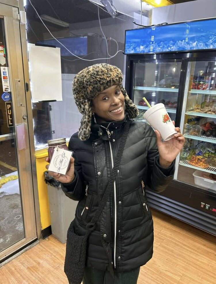 Capital_DC's tweet photo. Enhance Your Life!!!
#wejuice #lorddc #healthylifestyle #healthiswealth #love #smoothies #rawjuices #detox https://t.co/bCYLI3ggoj