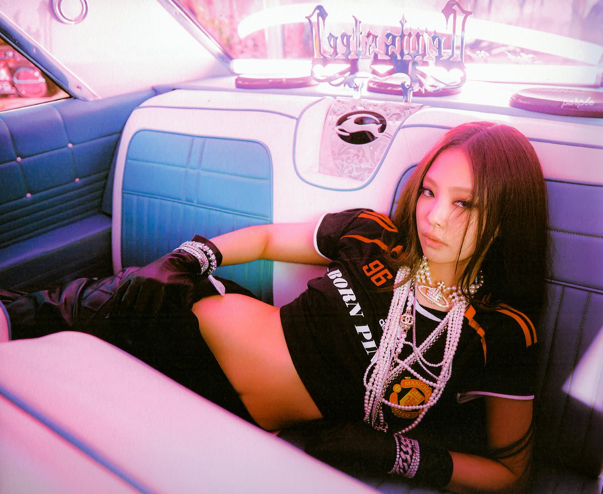 bkfor808's tweet photo. BORN PINK LP 
#JENNIE #제니 #BLACKPINK #블랙핑크 https://t.co/ATkyY2WkR4