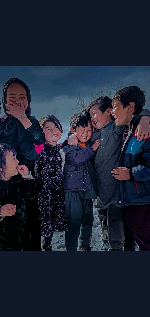 HafizaMahdiyar's tweet photo. باز از نو گل خواهیم داد در این جهان رنگ مرده...
#StopHazaraGenocide https://t.co/r9CmK5MhLt