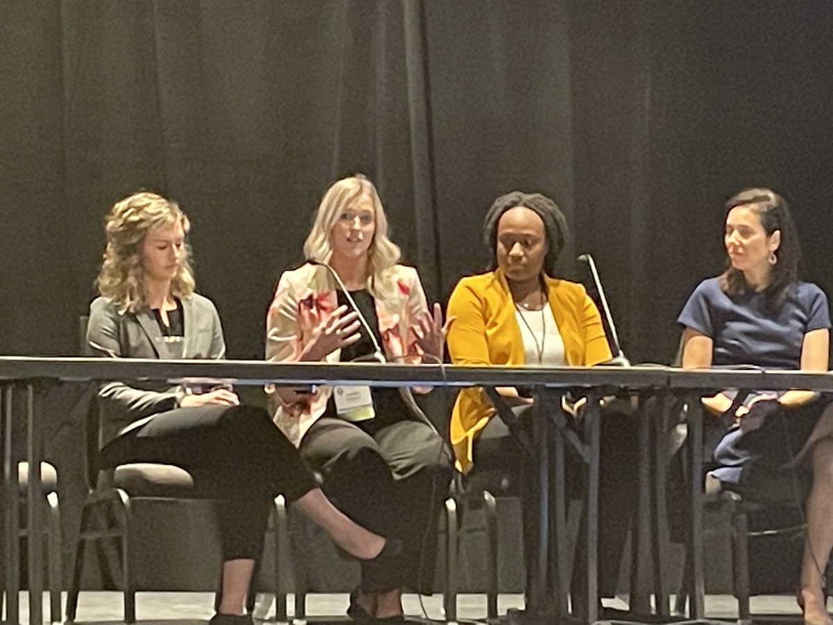 AmberMcMahonURO's tweet photo. Had a wonderful weekend getting the opportunity to discuss the ➕and➖of virtual interviews! Thank you to the SAU, @GMBadalato, and @urodocsok for allowing the resident perspective to be heard and @KHS_Urology for supporting me in doing so! #SAU23 https://t.co/7OVP3R9Fj7