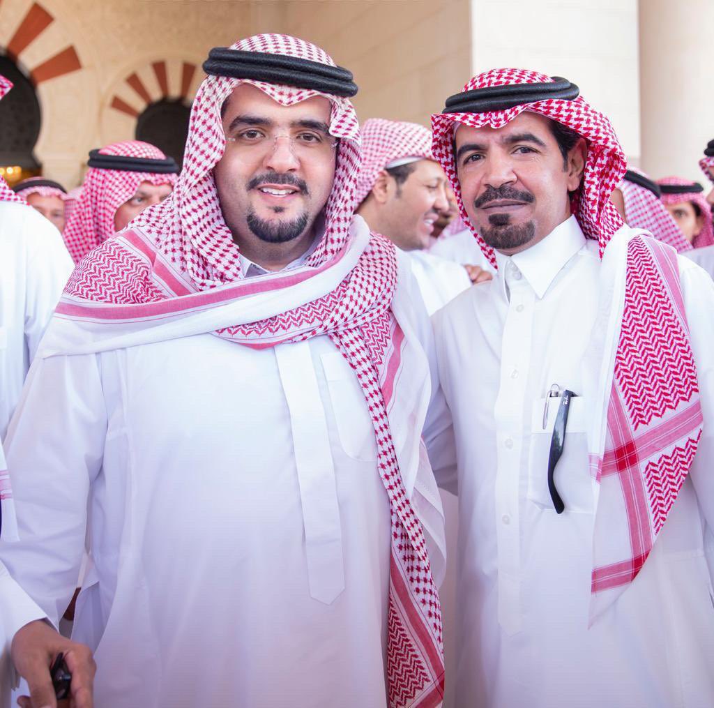 ben_aon's tweet photo. #عبدالعزيز_بن_فهد

عقب الله المعبود ،، نذكرك دايم
 لاجنّبوا عن دربها ،، واتركوها

اذا بلشنا بالأمور العظايم
ننصاك ،، يامزبانها وأنت ابوها

نبلش ببعض الحمل لاصرت نايم
وان قمت شلت حمولنا كلبوها https://t.co/ew4KRZ88wQ