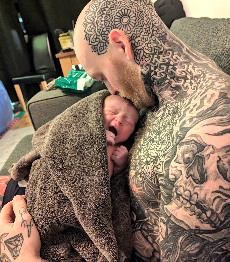 Palace on tour tweet media