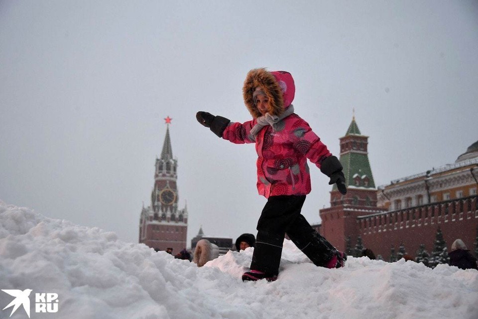 Неделя января 2022. Новый год в России. Новогодняя Москва. Морозы в Москве. Москва новый год туристы.