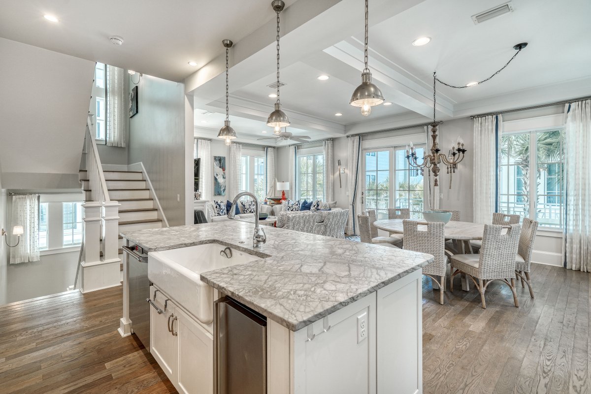 30A Cottages tweet media
