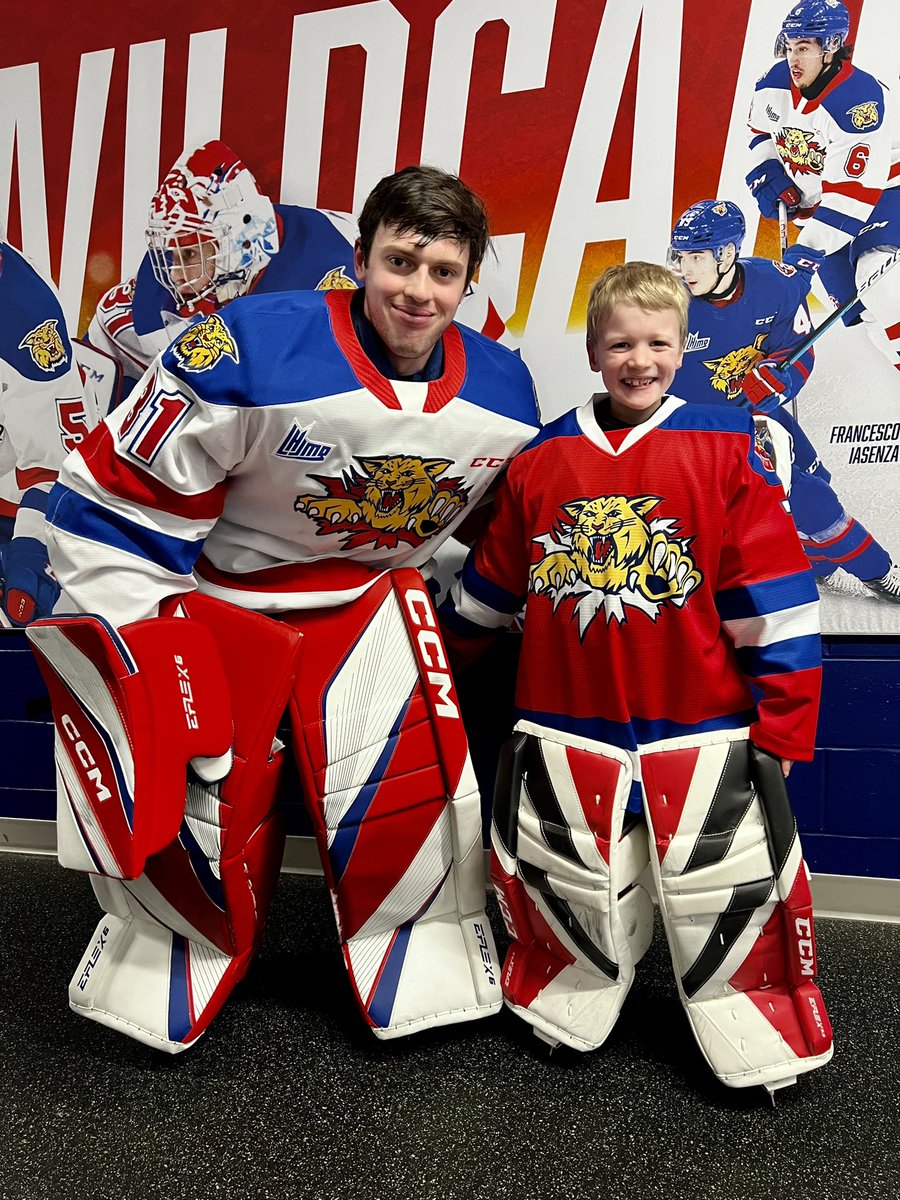 MonctonPlayer's tweet image. @monctonwildcats 7th Player Jaxon was all smiles meeting his idol Vincent Filon prior to hitting the ice! Great job today Jaxon! #DefendTheDen #GoCatsGo #7thMan