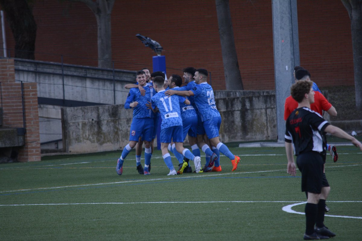 UDVistaAlegre's tweet photo. 👕💪⚽️Victoria importantísima del primer equipo contra el Cabrils por 4 a 0 ... ⚽️💪👕 Después de tanto trabajo un partido con resultado favorable para seguir remando todos juntos !!!! ➕️3️⃣ https://t.co/Ja3SX4URGI
