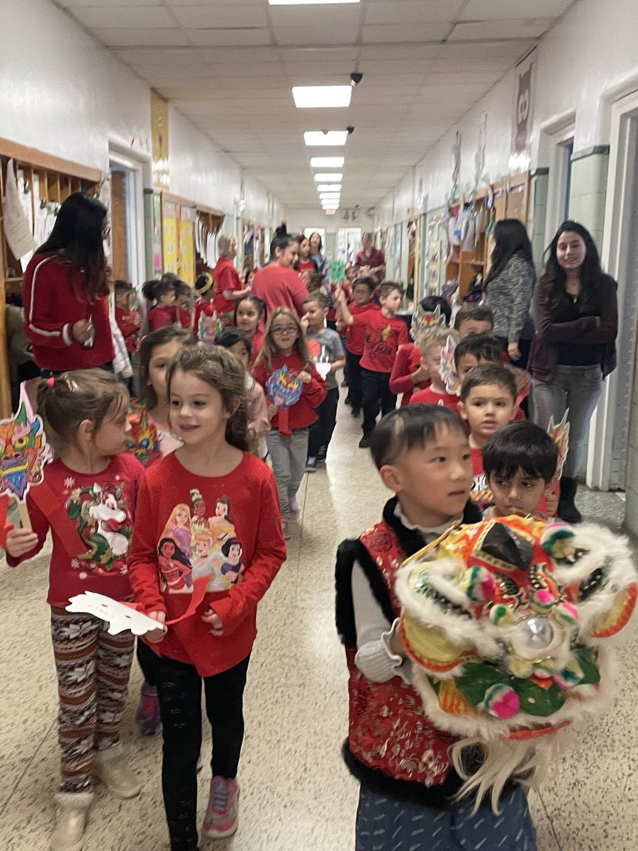 rtarrash's tweet photo. School #6 friends welcoming in the Lunar New Year with a Lion Dance Parade! ⁦⁦@jmcgahan31⁩ ⁦@drdavidsrose1⁩⁦@OSchoolsPR⁩ https://t.co/0KtpHbnpU5