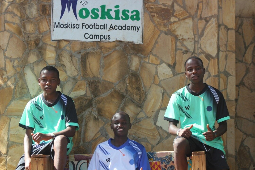 moskisa_tz's tweet photo. Jambo!🇹🇿⚽️🥅

Check out #MOSKISA🇹🇿⚽️ new kit 2023!

In 2023 we will work even harder to reach our important mission which is to reduce #poverty through #sports and #education in Tanzania and East #Africa💪🏿

#football
#teameurope 
#globalgateway
#Tanzania 
#SDGs https://t.co/nY1IB9rruW