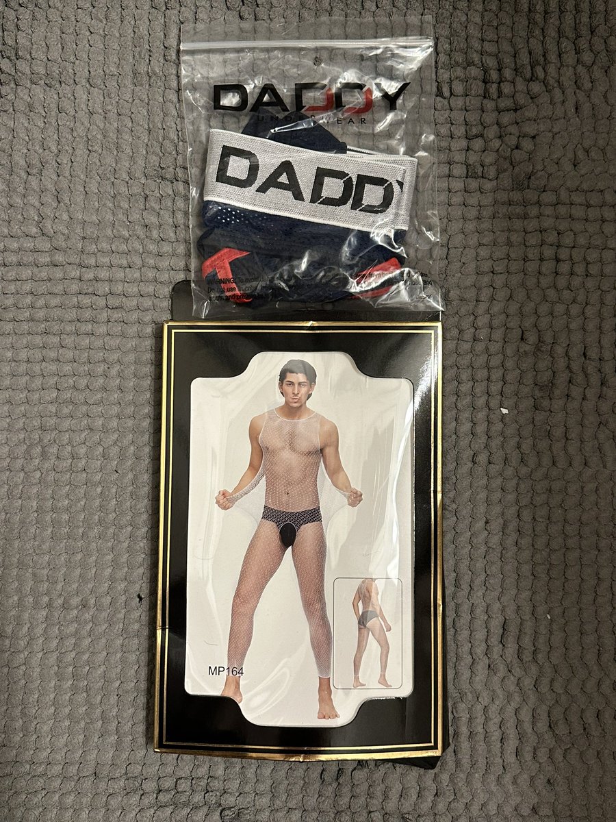 n2_briefs's tweet photo. The before & after!
#DaddyUnderwear #SecretMale #GayBodyStocking
#GayMesh #GayBodysuit #NYResolution #NewYearResolution https://t.co/XFHFzgXNvl