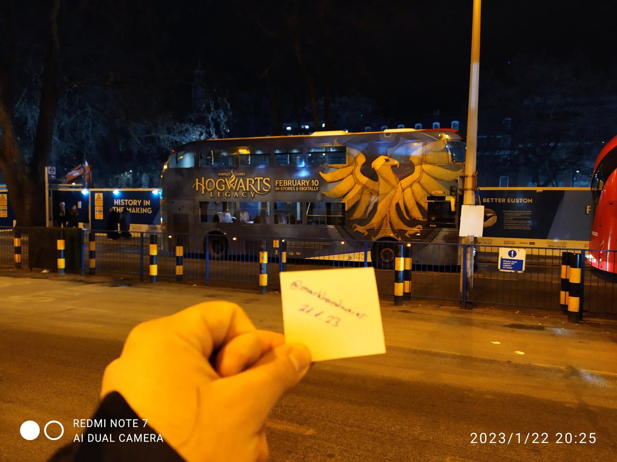 I found one more of the #HogwartsLegacyBus -es. So one more entry for me please! Thanks <a href="/WB_Games_UK/">Warner Bros. Games UK & Ireland</a>