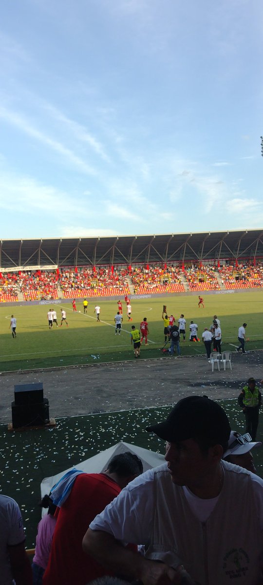 catalinaLB18's tweet photo. Que comience la fiesta del fútbol en casa de @ClubLlanerosFC en el estadio #BelloHorizonteReyPele https://t.co/pvFZDRtFDd