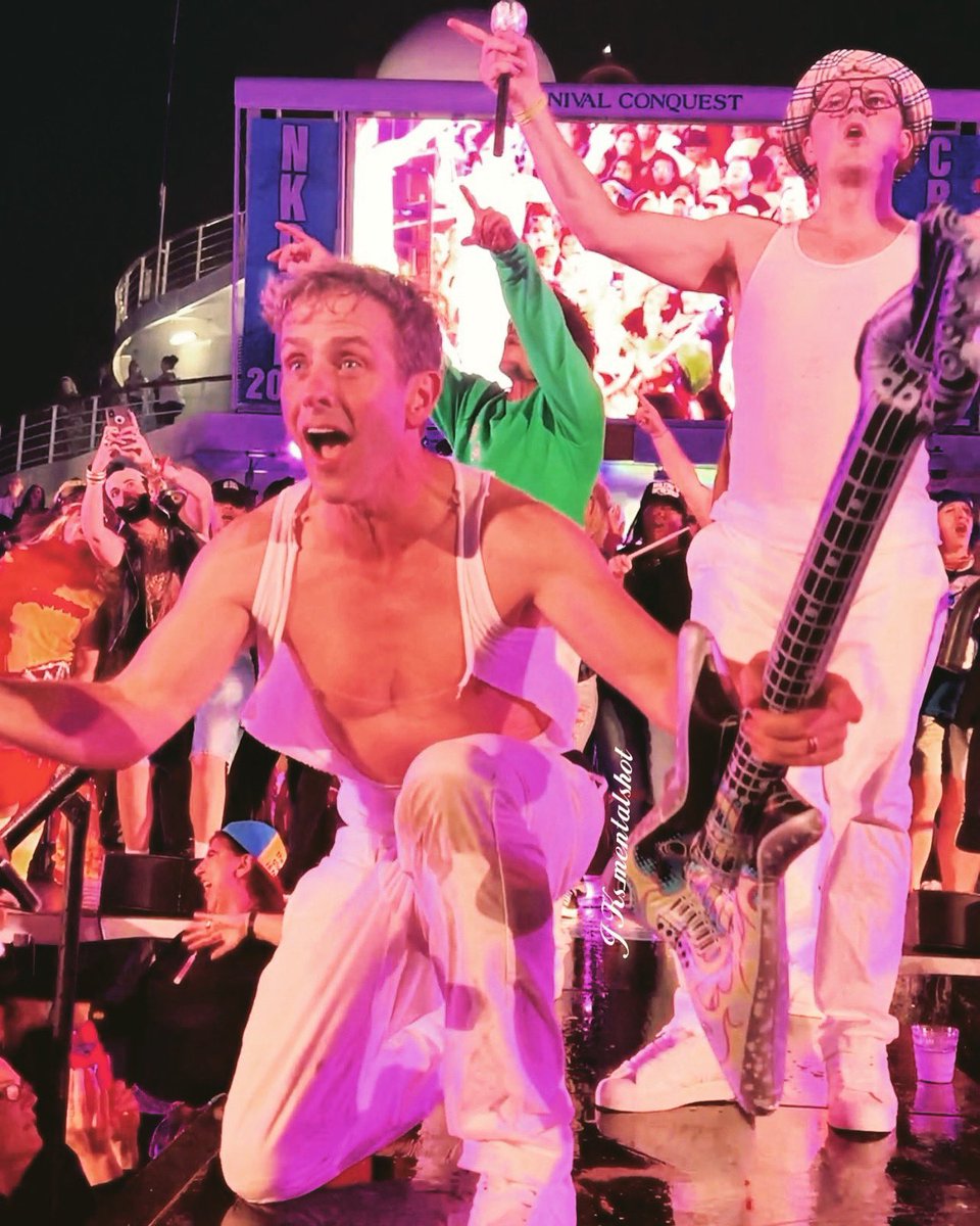 Too cute 🥰 Patiently waiting for cruise announcement. Anyone else?! 😂 <a href="/joeymcintyre/">Joey McIntyre</a> <a href="/NKOTB/">New Kids on the Block</a> 
#NKOTBCruise2022 #JoeyMcintyre #JoeMac #JordanKnight #JordanGirls #Blockheads #NKOTB