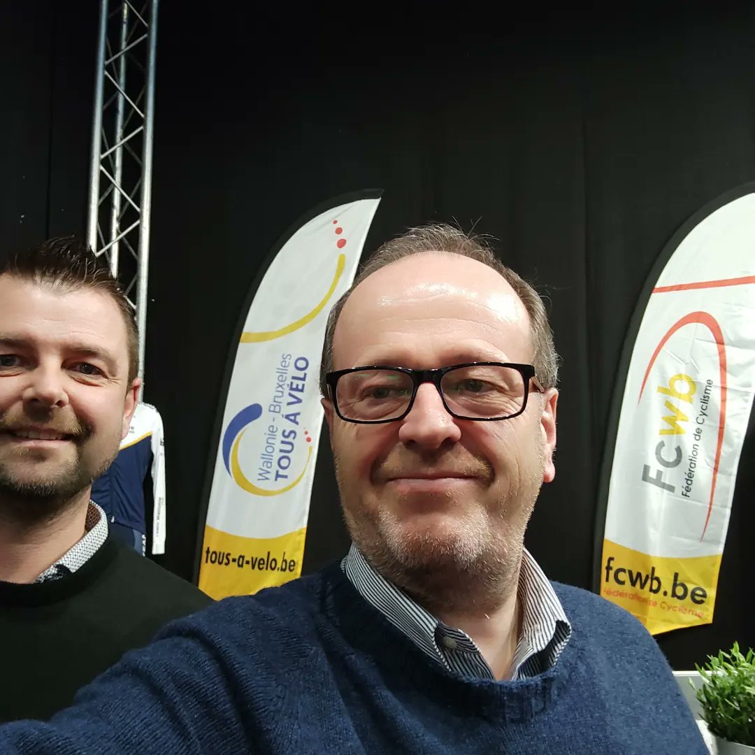 BrunoEulaerts's tweet photo. Drie geweldige dagen voor de wielerfederatie @CyclingVL op @Velofollies Heel veel bezoekers wielerliefhebbers. Veel babbels oa met de voorzitter en hartelijke ontmoetingen ook met mijn vrienden van de Fédération Cycliste Wallonie-Bruxelles #velofollies #cyclingvlaanderen #fcwb https://t.co/fbRhg8RcNc