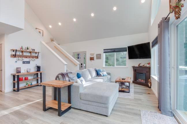 LexarHomes's tweet photo. Enjoy feeling the warm fuzzies as you take a peek inside our Alpine home plan!

#lexarhomes #cabin #alpine #cabinhome #getaway #oasis #customhome #customhomebuilder #custom #design #designbuild #buildright #liveright #designbuild #homesweethome #home #pnw #onyourland #house https://t.co/V4bHuywx1l