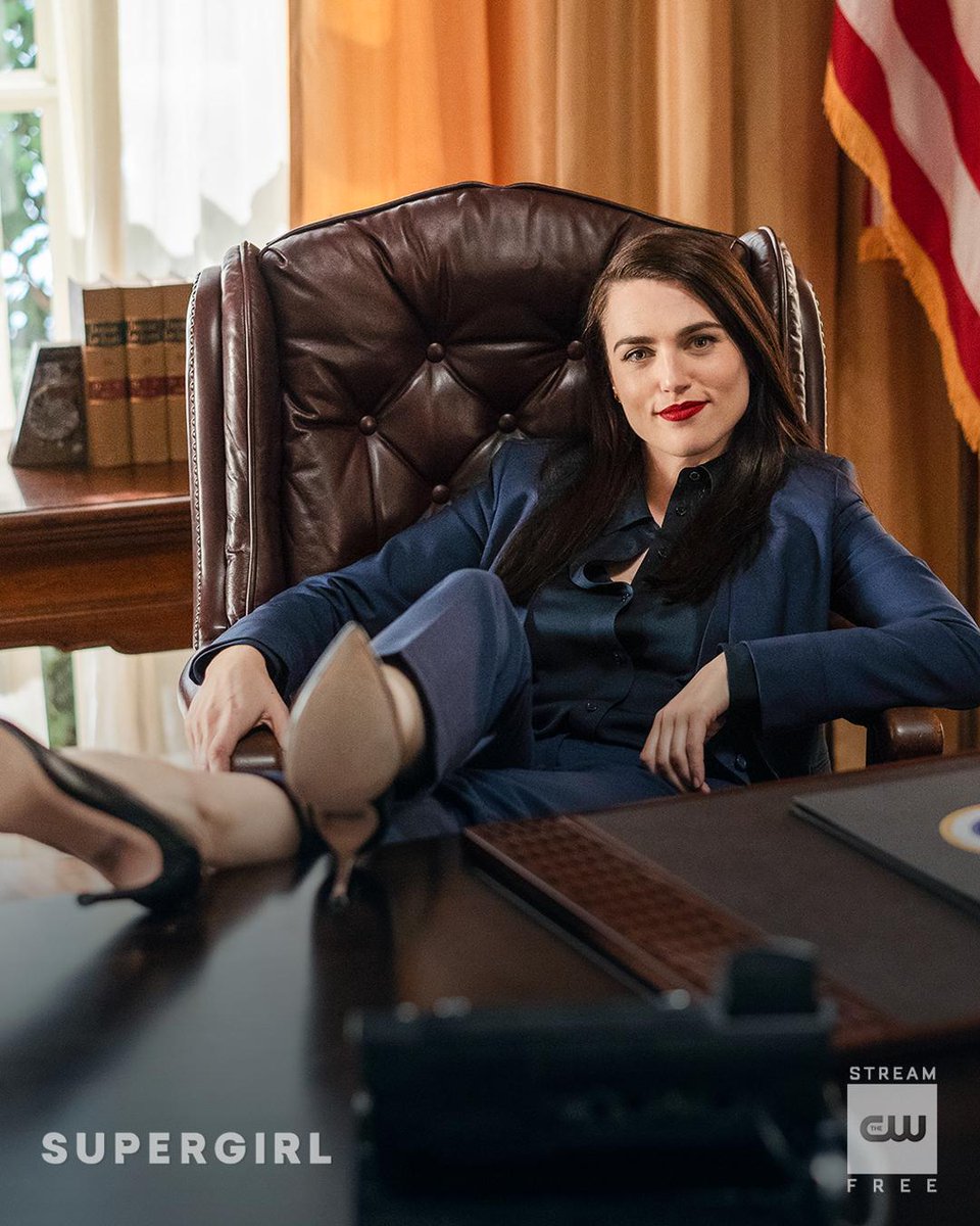 CSIRJen's tweet photo. of course lena's trending..it's supercorp sunday 😁 https://t.co/v12X7xYgQ1