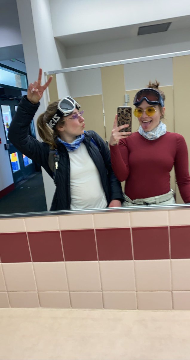 brookebow's tweet photo. Happy Birthday to my Butterfly Twin🥳🎂🦋 https://t.co/h0o42BfYjR