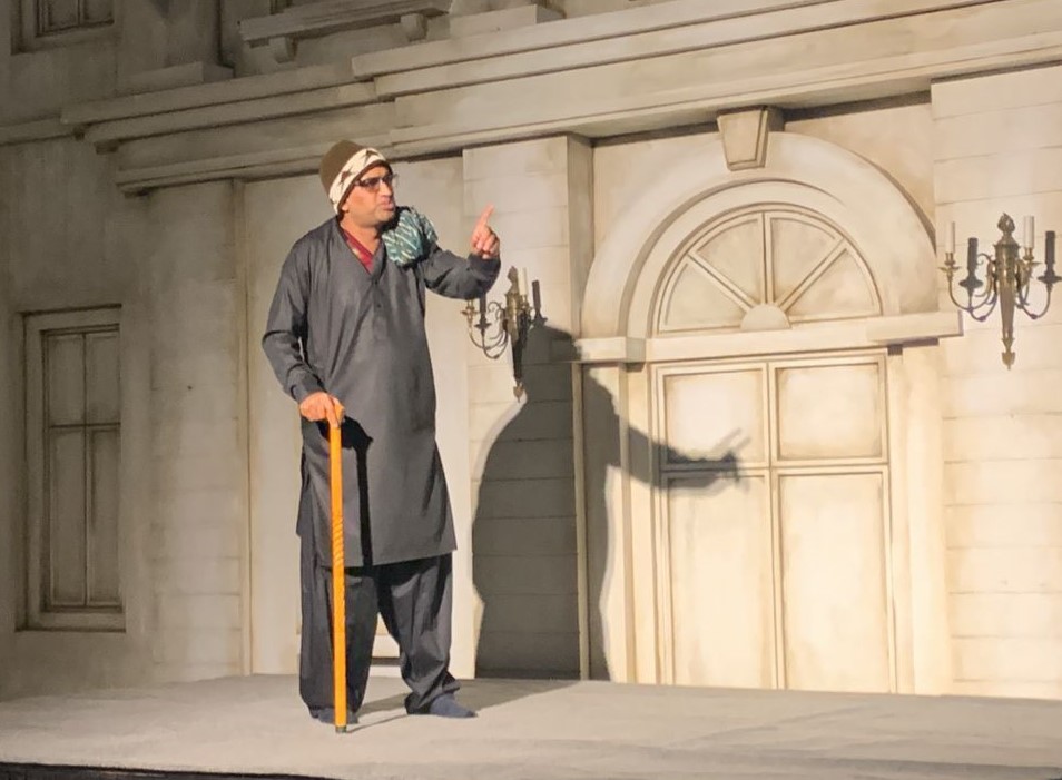 SafeerKhaan's tweet image. Just returned from Faisalabad with beautiful memories. What wonderful people I had in the audience. Never received such a response anywhere before. Thank you  23point5 Productions and Storia! You guys are wonderful hosts. I am indebted forever
#performance #monologues #acting