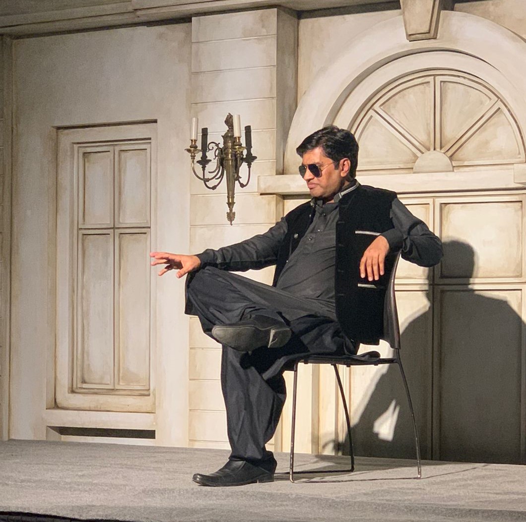 SafeerKhaan's tweet image. Just returned from Faisalabad with beautiful memories. What wonderful people I had in the audience. Never received such a response anywhere before. Thank you  23point5 Productions and Storia! You guys are wonderful hosts. I am indebted forever
#performance #monologues #acting
