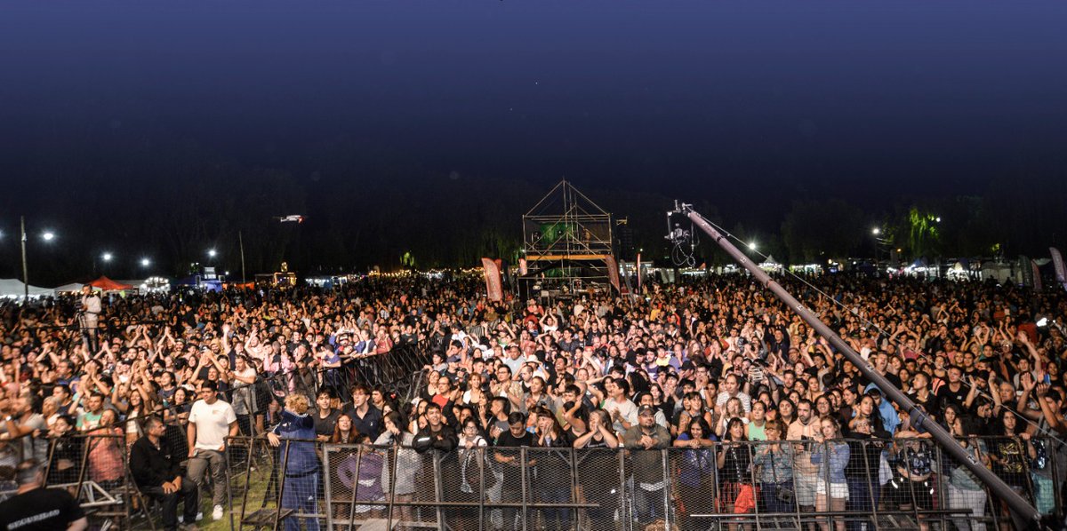 Enormemente Feliz y orgullosa de esta compartiendo una nueva edición de la Fiesta Nacional de la Pera.

#LoEstamosHaciendoJuntos
#AllenMasGrande