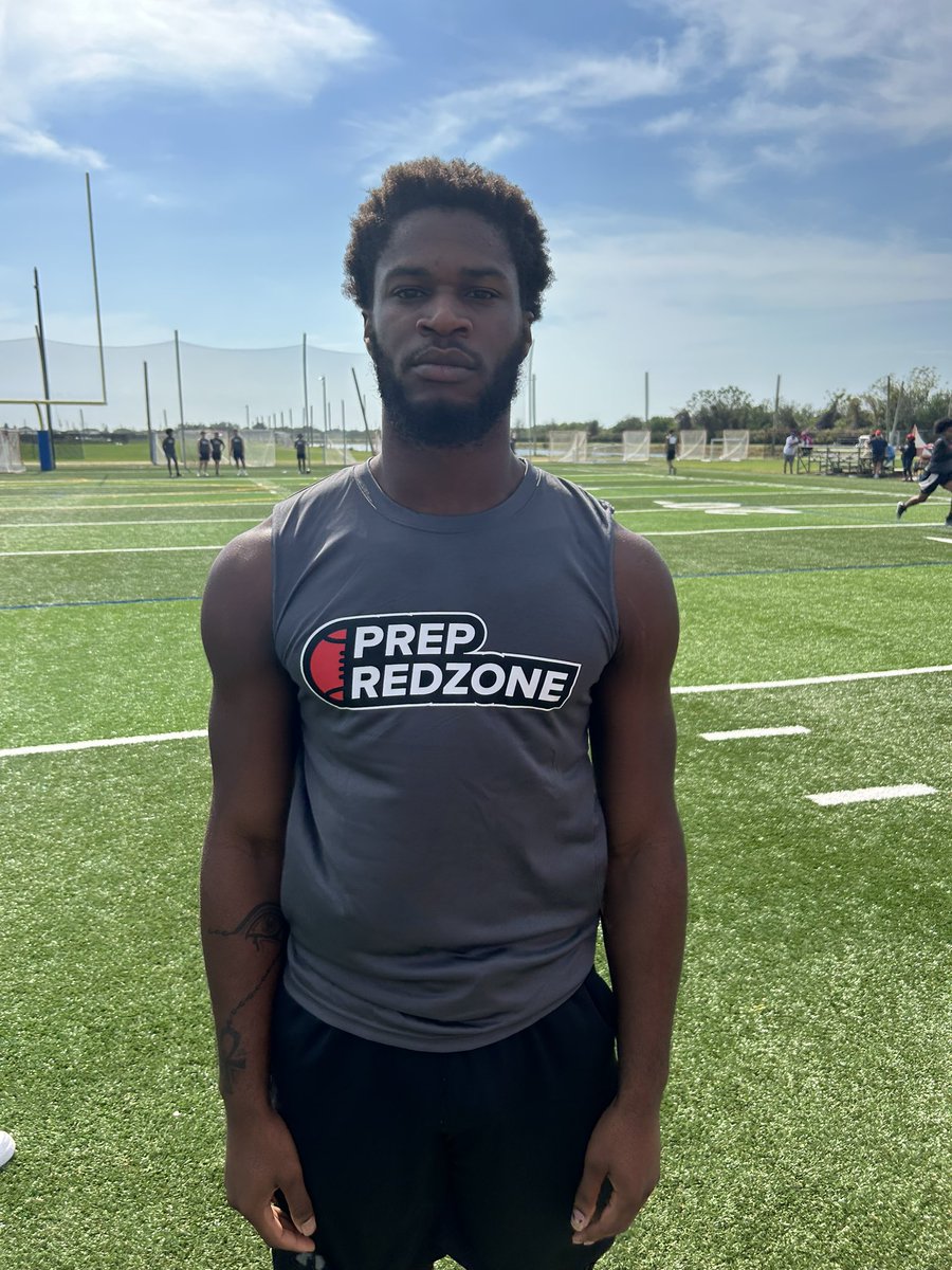 PrepRedzone Oliver (@ojw_scouting) on Twitter photo 2023 unsigned Le Senior RB <a href="/GerralB/">Gerral Blue Jr.</a> just ran a 4.47 at a cut-up 6’, 190 lbs! Also has a 3.7 GPA!
Coaches: get at him! 2023 unsigned Le Senior RB <a href="/GerralB/">Gerral Blue Jr.</a> just ran a 4.47 at a cut-up 6’, 190 lbs! Also has a 3.7 GPA!
Coaches: get at him!