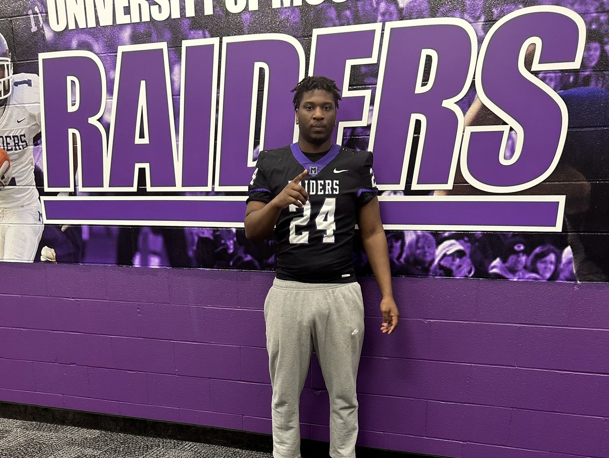 I had a Great time on my visit to <a href="/MountUnionFB/">Mount Union Football</a> Thank you!                  <a href="/CoachGeoffDartt/">Geoff Dartt</a> <a href="/jchorba16/">Coach Chorba</a> <a href="/MortonGovsFball/">Governors Football #WAWG</a> <a href="/coachhyj/">Coach Johnson</a> <a href="/coachrobgardner/">Rob Gardner</a>