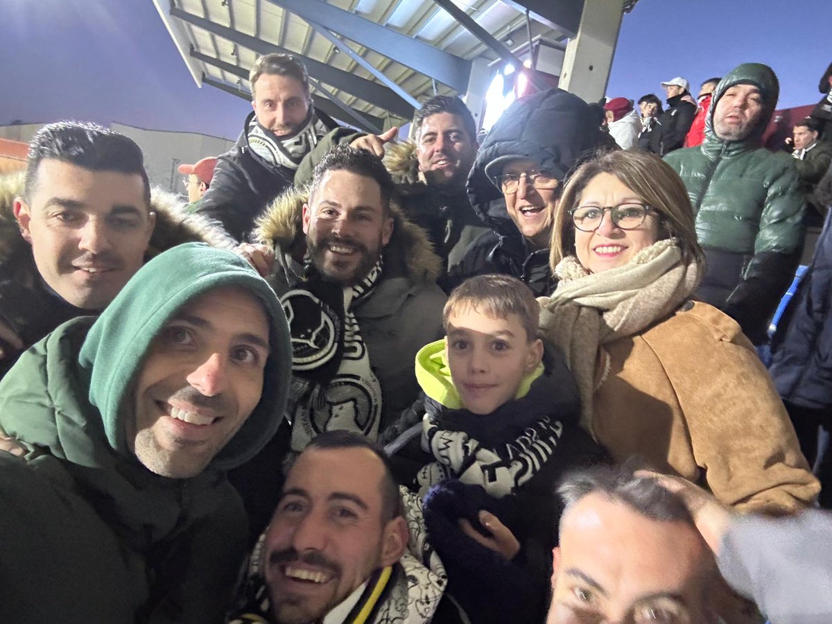 PLos4Gatos's tweet photo. @KomandoUnionist Presentes, como siempre 😽 https://t.co/FWTVvmT0s5