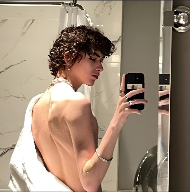 armsttnite's tweet photo. ↘︎

             #SeductiveSunday
                 Beg me, babe. https://t.co/55ZC1eRbrL