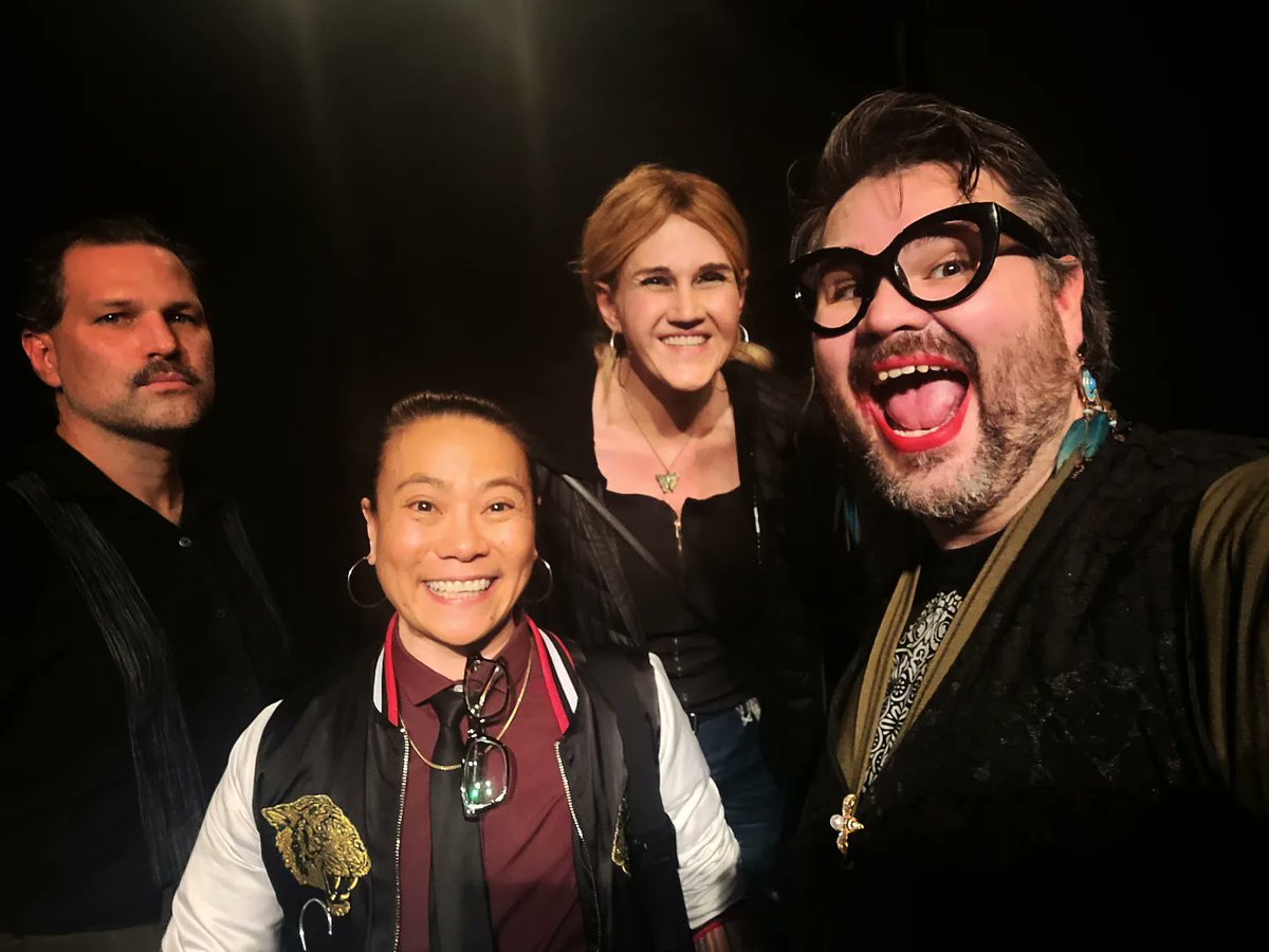 thetroyhencely's tweet image. #RobinTran brought down the house last night in our #soldout show!! We got to get a peak at her new stuff! So. Lucky! Tru Nguyen, @pjbaio , Denise Winkelman,  and Adam Endres were so damned hilarious!! Thank you everyone who came out and made #Nonbinary #preacherskid so fun!