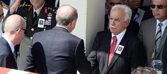 AliBerham's tweet photo. 1- olan “Cumhur İttifakının” en hızlı ortağı olarak MHP’yi de geride bırakarak kaos uyarısı yaptınız.?
Sizin bu açıklamanız "#Türk milletine" karşı yapılmış üstü kabalık bir tehdittir? Ne demek siz #TBMM’ye giremezseniz #KAOS olur “ Pardon siz kimsiniz siz T.C. #Devletinin bir- https://t.co/Si2lBLg7AW