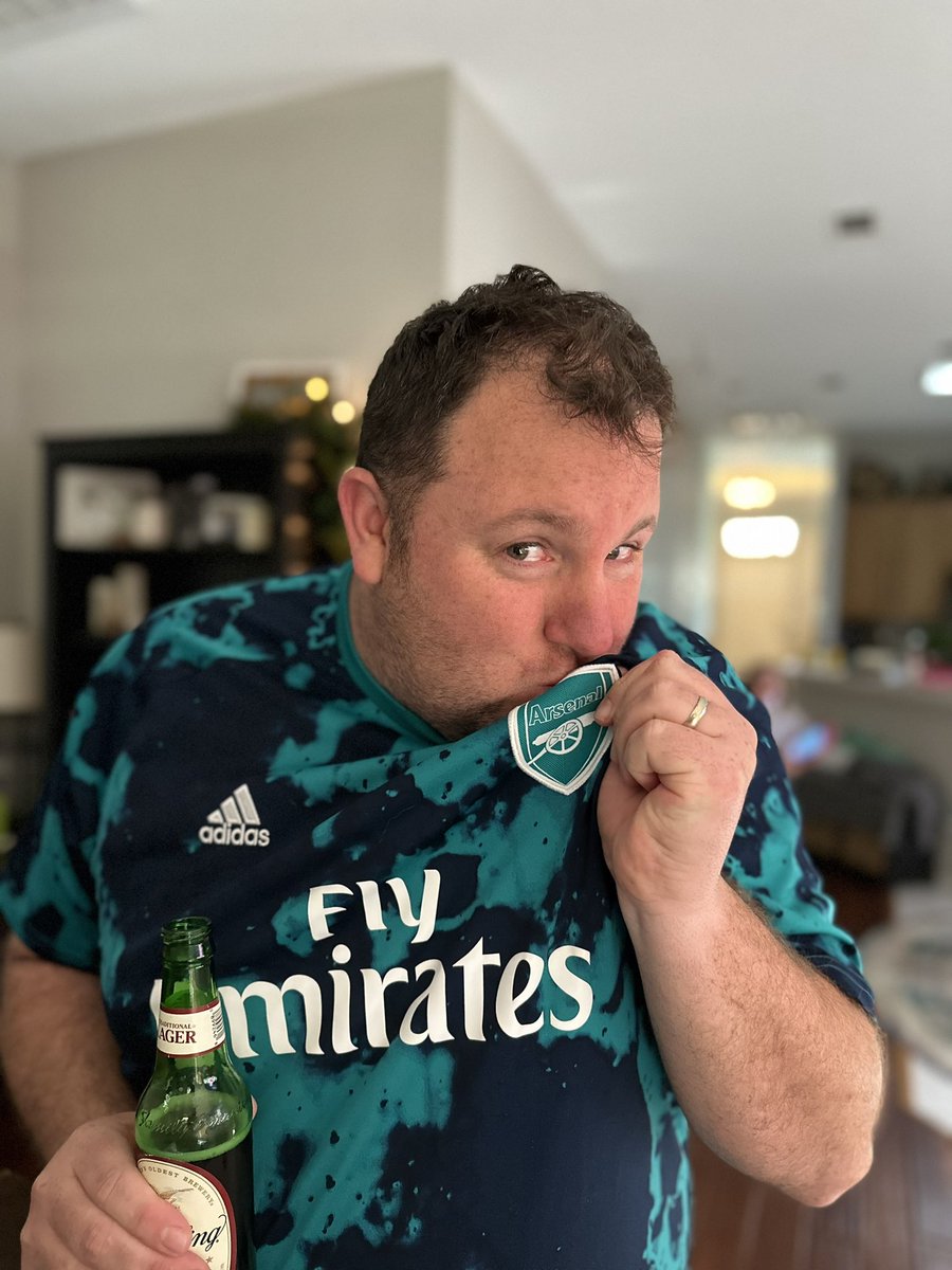 hsfreund's tweet photo. @Arsenal This man’s happiness causes me so much stress. #gooners https://t.co/8bzIdYrzux
