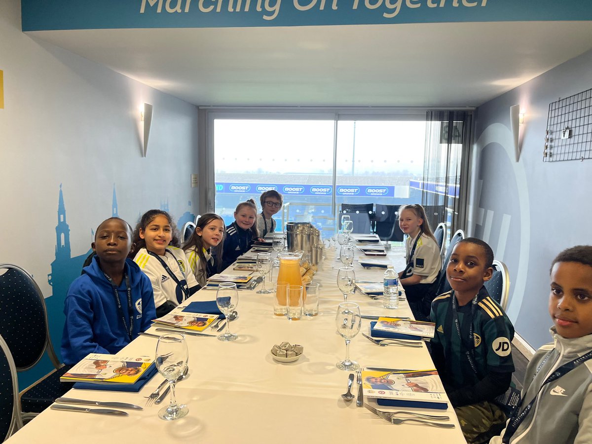 pe_richmond's tweet photo. What a day today has been watching @LUFC vs @BrentfordFC in an executive box! From getting a tour of the stadium to seeing inside the changing rooms and having some fantastic food. Thank you @TransUnion for a truly unforgettable experience! https://t.co/fH4MrBgWbP