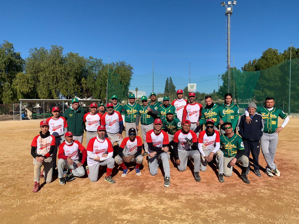 ⚾LIGA REGIONAL DE BÉISBOL SENIOR ⚾
¡Partidazo! Derbi emocionante hasta el final entre nuestros dos equipos CBS MOLINA y BRAVOS DE MOLINA. Finalmente la victoria ha sido para nuestro CBS MOLINA. Felicidades a ambos equipos. Sois muy grandes. Seguimos creciendo!! 1, 2, 3 MOLINA!