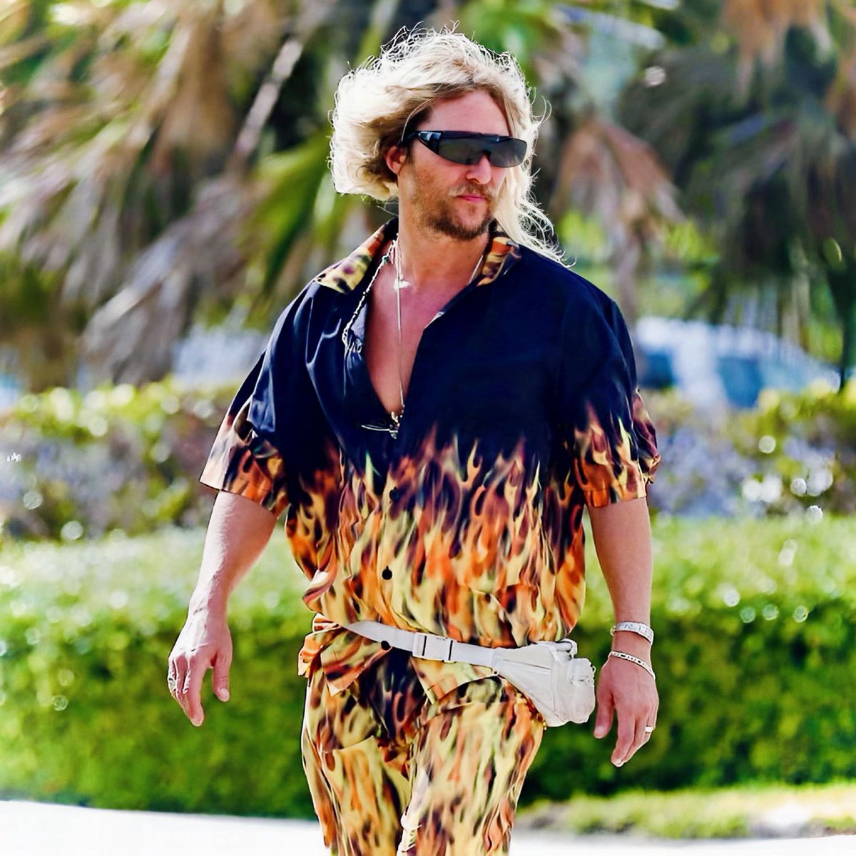 the world is conspiring to make you happy. And P.S…happy birthday to another flame fashion wearin Fieri out there.