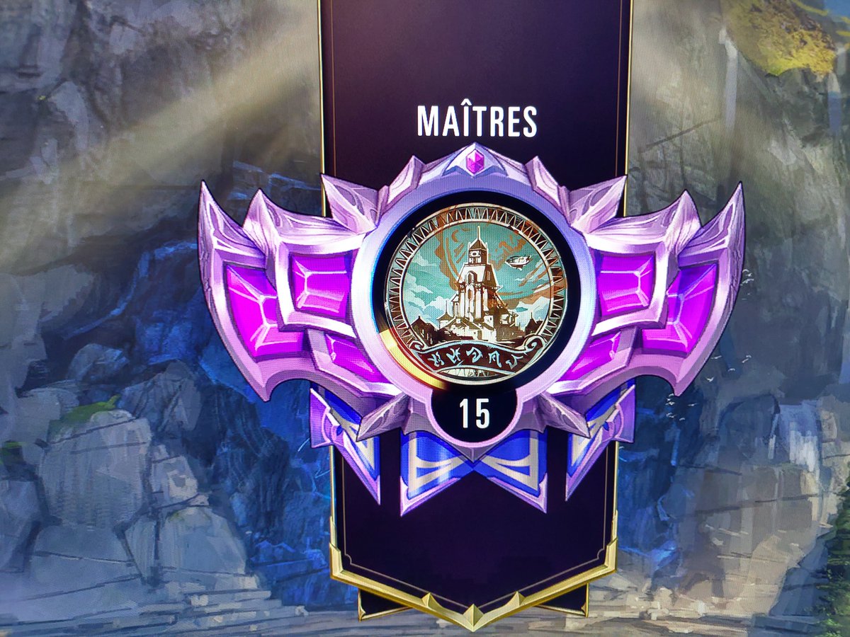Skynela's tweet photo. Petite victoire personnel, j'ai enfin réussi à passer en ligue Master sur le jeu de cartes Legend of Runeterra. #Runeterra https://t.co/1KnoYFWHZ8