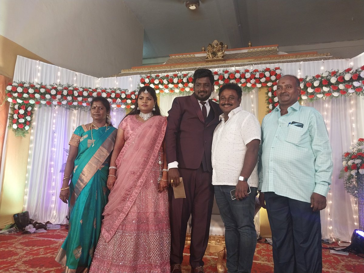 PrabhakarRaja88's tweet photo. அன்பு உறவுகள் இல்ல நிகழ்ச்சியில் கலந்து கொண்டு வாழ்த்துக்களை தெரிவித்தோம். https://t.co/QXqgj6TgDV