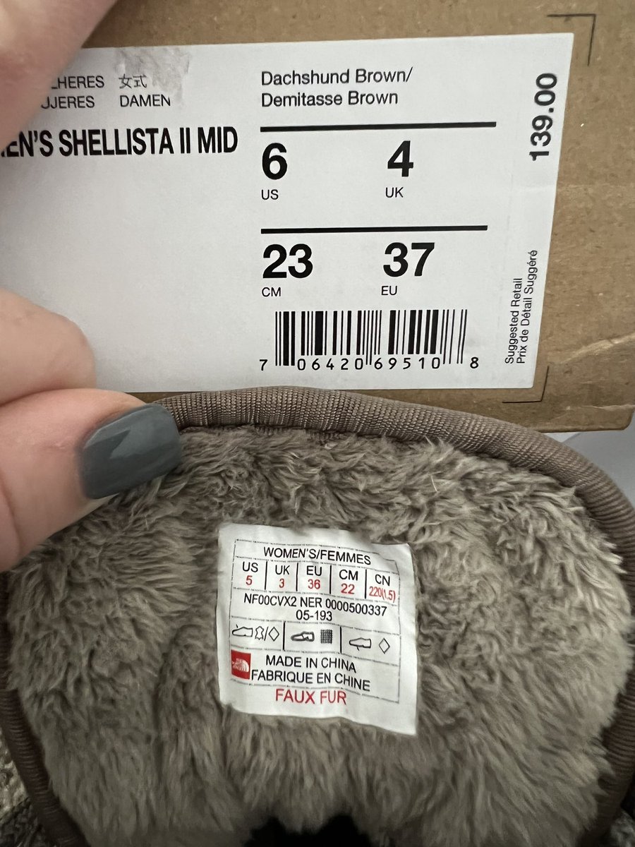 ulrichcd's tweet photo. @backcountry wrong color and wrong size.  There’s no packing slip in the box. Now what? https://t.co/99TPUOHybm