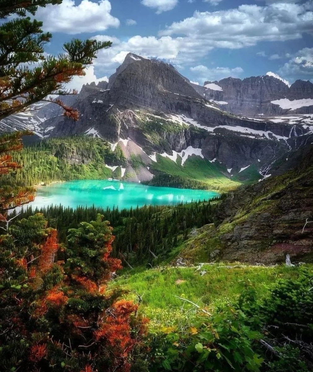 Traveluniverse's tweet photo. Glacier National Park | Montana 🇺🇸 https://t.co/A1X6qeP5hb