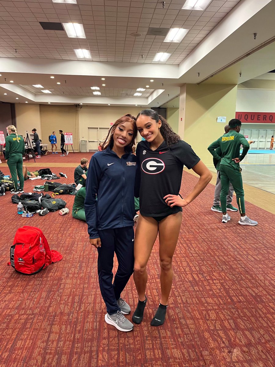 Once a Rattler Always a Rattler 🐍

Lifetime friends

Jayde Charlton and Dominque Mustin
