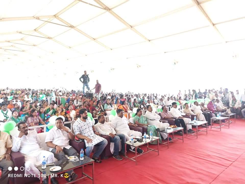 BcjdDistrict's tweet photo. ପୁର୍ବତନ ମନ୍ତ୍ରୀ ଶ୍ରୀ ପ୍ରତାପ ଜେନା,  ବିଧାୟକ ଶ୍ରୀ ଦେବୀ ପ୍ରସାଦ ମିଶ୍ର, ଶ୍ରୀ ଦେବୀ ରଞ୍ଜନ ତ୍ରିପାଠୀ, ଶ୍ରୀ ଚନ୍ଦ୍ରସାରଥି ବେହେରା, କଟକ ମେୟର ଶ୍ରୀ ସୁଭାଷ ସିଂ, କଟକ ଜିଲ୍ଲା ପର୍ଯ୍ୟବେକ୍ଷକ ଶ୍ରୀମତୀ ଉଷା ଦେବୀ, କଟକ ଜିଲ୍ଲା ବିଜୁ ଛାତ୍ର ଜନତା ଦଳ ର ସଭାପତି ଆସିଫ୍ ଅମିନଙ୍କ ସମେତ https://t.co/sARXmrR5Cf