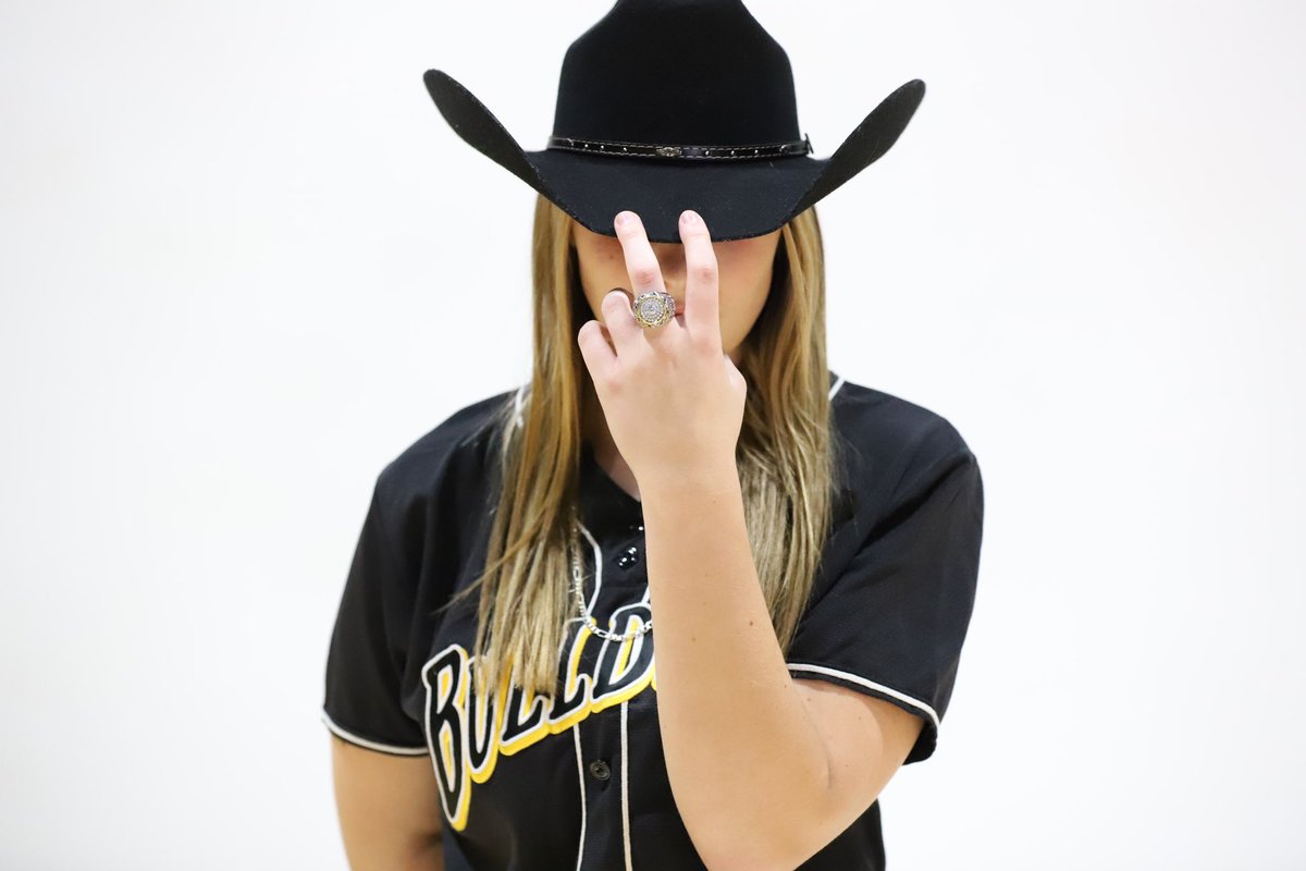 TLUsoftball's tweet photo. ‘Bout the money all 2023 💰 💍 🏆 

Media day ✅

#TooLiveU | #PupsUp https://t.co/fnqaUZjfoQ