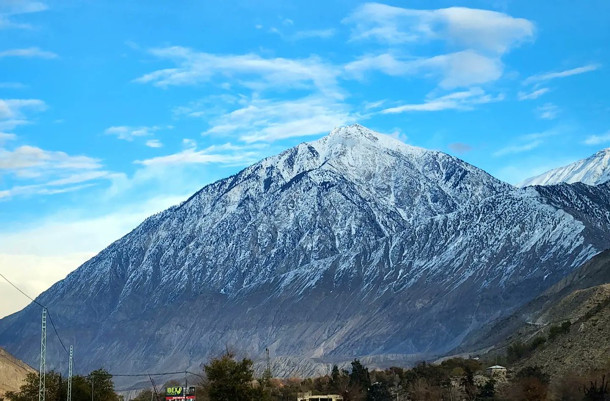 basitkhan1011's tweet photo. Beauty
#Fortheloveofmountains #ABClicks #Diamer https://t.co/0FYZQiPxhV