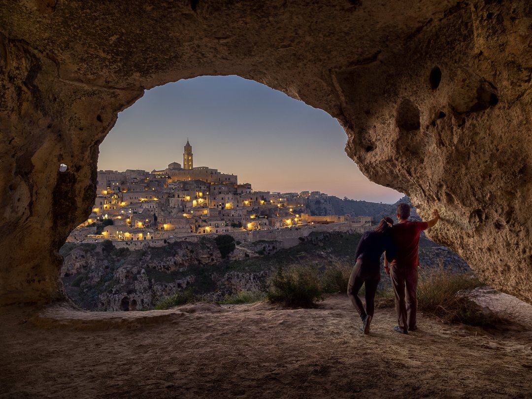 JoaoTFS's tweet photo. Matera, Italy
#italy #italia #matera #travel #travelphotography #photography #cave #couple #sunset https://t.co/13ckCcwjha
