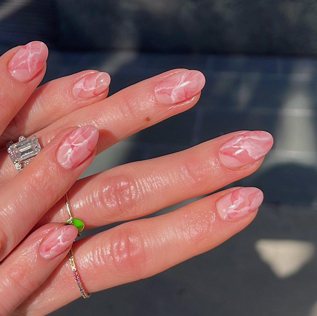 NailThoughts's tweet photo. i missed painting rose quartz nails 🥲💌💘 perf for Valentine’s Day https://t.co/y04E3wMfuT