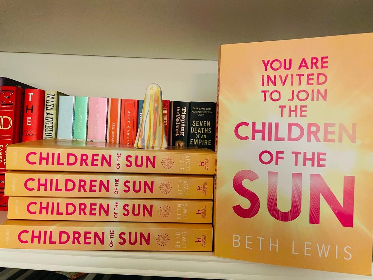 bethklewis's tweet photo. 🚨#GIVEAWAY ALERT🚨 
To chase away these dark, cold winter days, here is the SUNNIEST book of 2023. I’m giving away TWO SIGNED PROOFS of my next book, #ChildrenOfTheSun. 

To enter: RT &amp; follow. UK only I’m afraid. Closes Saturday 28th 8pm.

Pls spread the word! ☀️
#YoureInvited https://t.co/zIDbLoTDC4