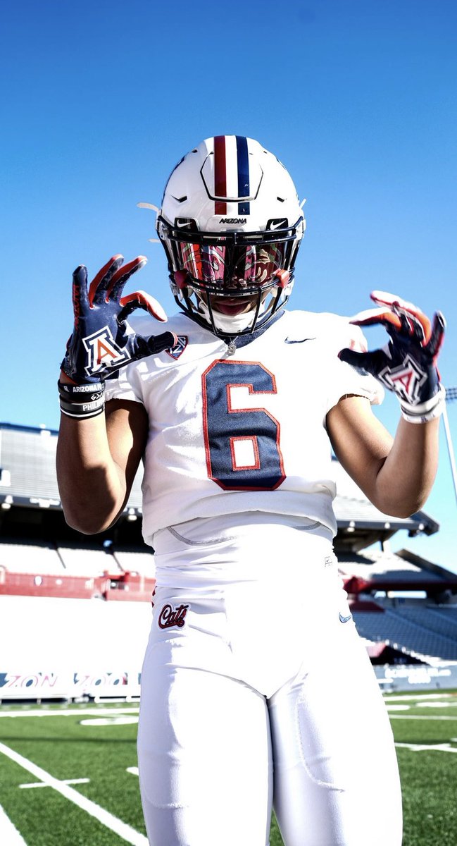 christian6clark's tweet photo. 🐻⬇️?? @ScottieGraham @CoachJeddFisch @ArizonaFBall https://t.co/joewCKEoaY