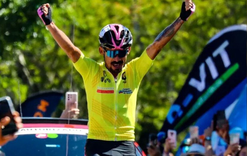 NicolasMaduro's tweet photo. La 58° Vuelta al Táchira en Bicicleta de este año 2023 fue todo un éxito. Felicito a José Alarcón Campeón de esta edición y saludo a todos los ciclistas participantes que dieron su mejor esfuerzo y disciplina deportiva. Sin duda, el deporte está brillando en Venezuela. https://t.co/aX6GXCCLg3