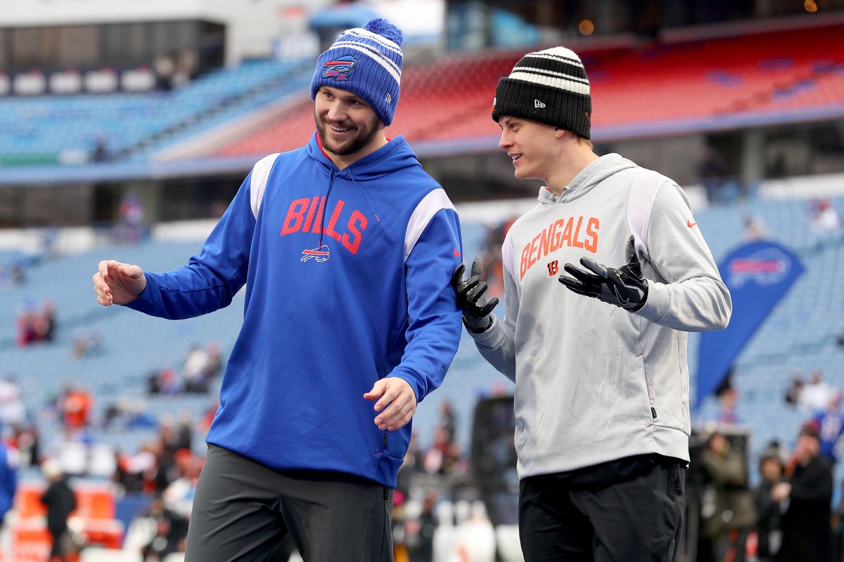 SNFonNBC's tweet photo. Two of the best in the #NFL. 🙌

#BillsMafia | #RuleTheJungle https://t.co/L1XXf4eZ6k