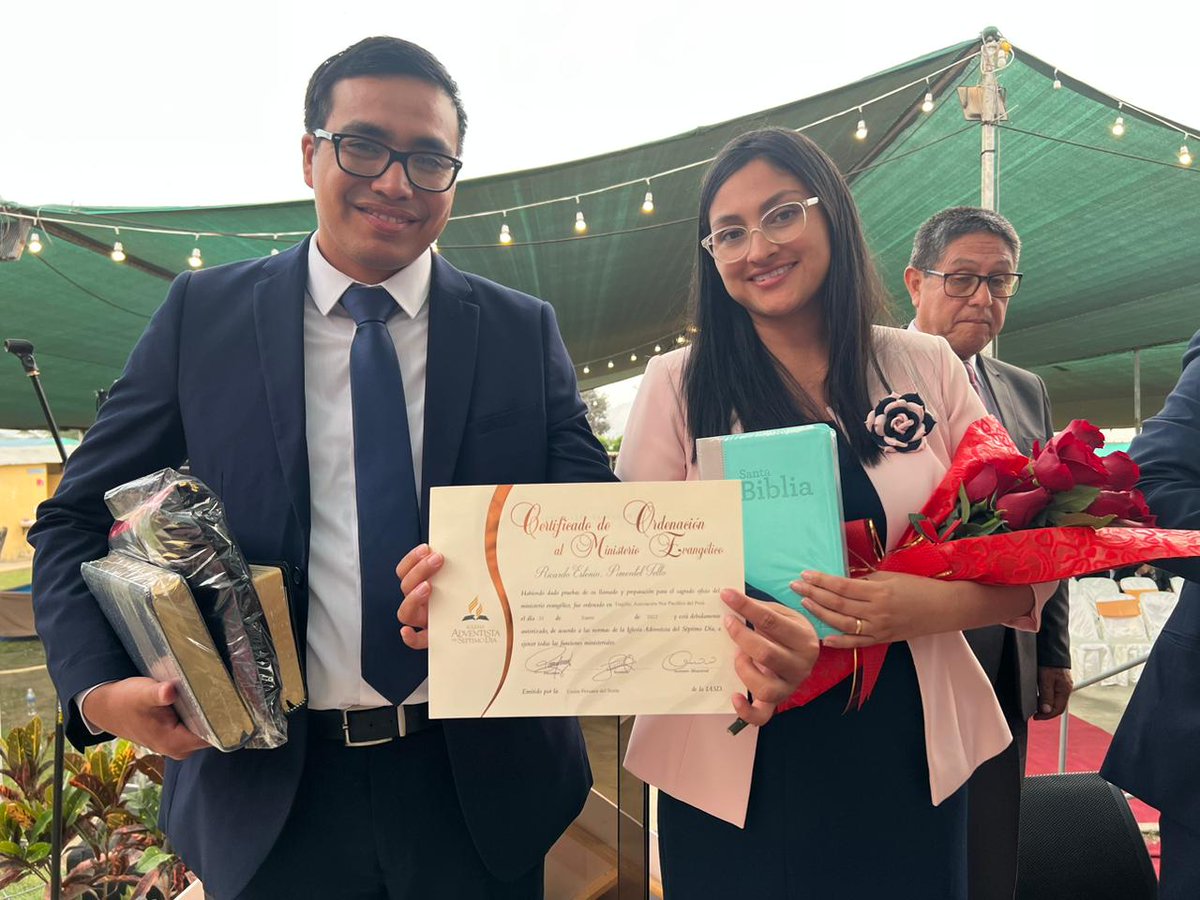 [Dia histórico 21-01-2023]
Siempre soñé con este momento, Dios ha sido bueno con nosotros, alabamos su nombre por apartamos para su ministerio pastoral y reafirmamos nuestro compromiso de servir a Dios con amor y pasión.