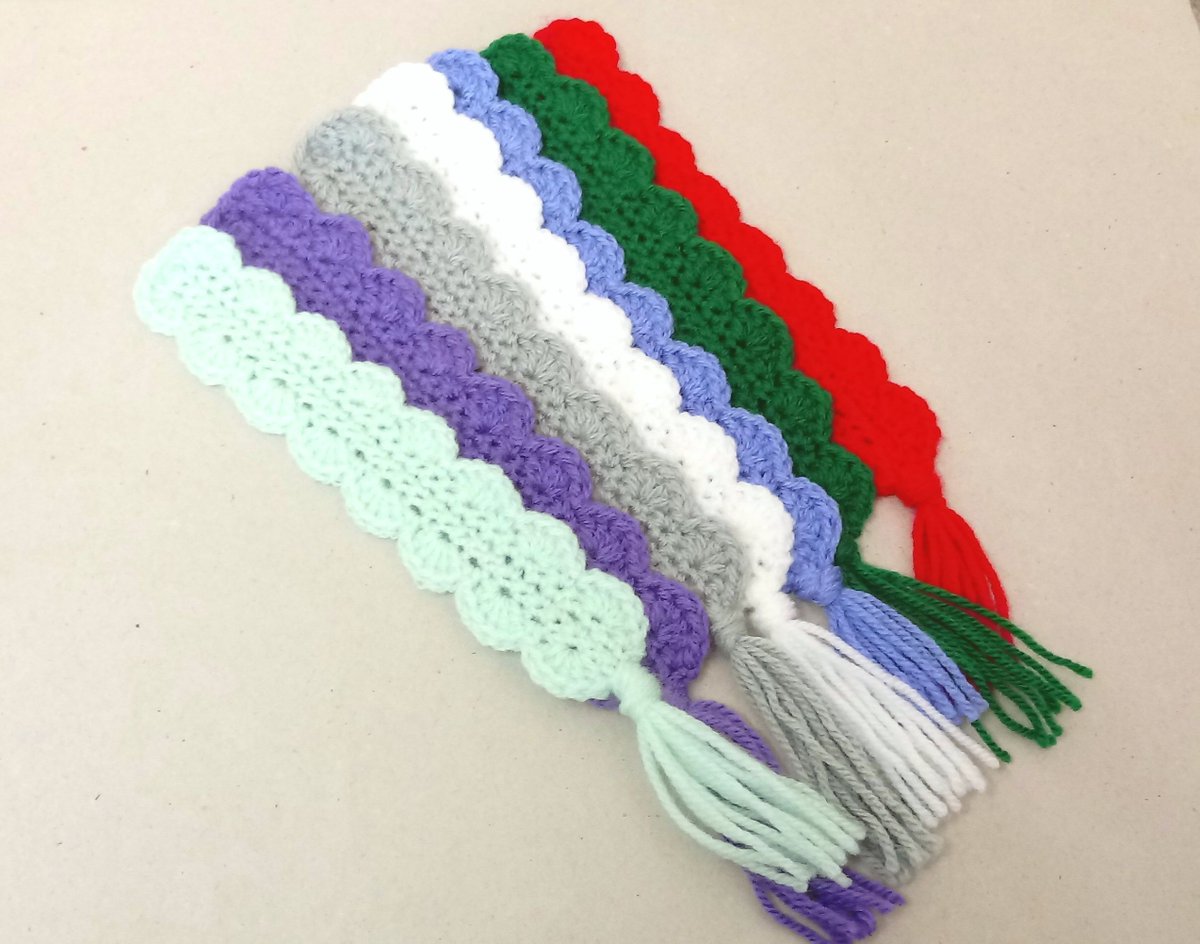 Lovely crochet bookmarks with tassel, lots of different colours. #booklover #bookmarks #crochetgift #handmadehour #giftforher #teachersgift etsy.com/uk/listing/125…
