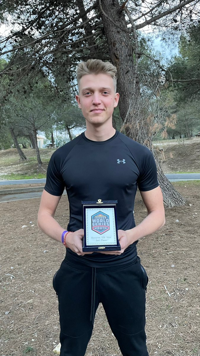 #ArcheryIndoorSeries

¡4 nuevas medallas para nuestros deportistas en la Copa del Mundo de Nimes!

🥈Andrea Muñoz - Arco compuesto absoluto🚺
🥈Alexa Misis - Arco compuesto U21🚺
🥈Leyre Fernández - Arco recurvo U21🚺
🥉Javier Mérida - Arco recurvo U21 🚹

¡ENHORABUENA CHIC@S!